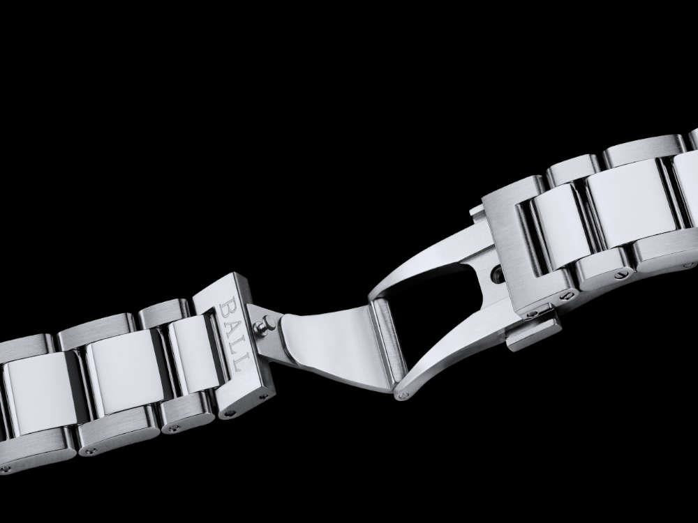 Ball Engineer III Outlier GMT Automatik Uhr, Weiss, 40 mm, DG9002B-S2C-WH