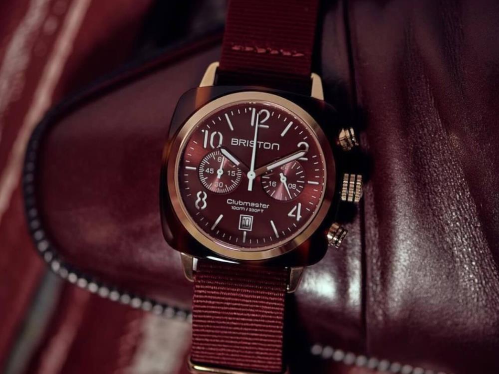 Briston Clubmaster Classic Quartz Uhr, Rot, 40 mm, 15140.PRA.T.8.NBDX