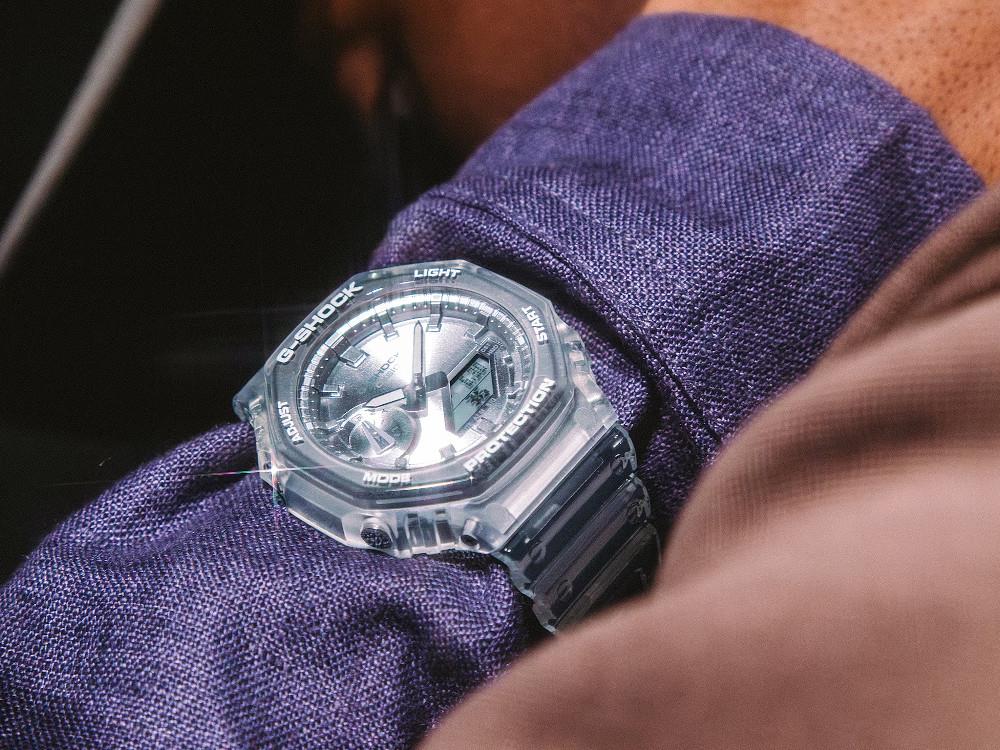 G-SHOCK Casio Classic Bright Metallic Quartz Uhr, Silber, GA-2100BM-7A8ER