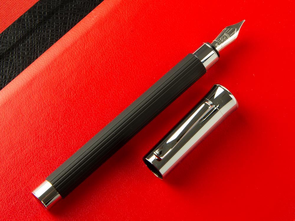 Graf von Faber-Castell Tamitio Füller, Metalle, Kanneliert , Schwarz