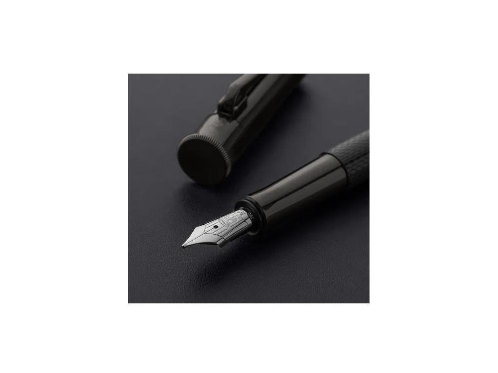 Graf von Faber-Castell Guilloche Black Edition Füllfederhalter, 145310