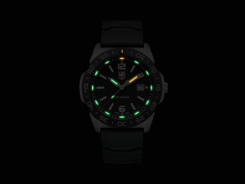 Luminox Sea Pacific Diver Quartz Uhr, CARBONOX, Schwarz, 44 mm, XS.3121