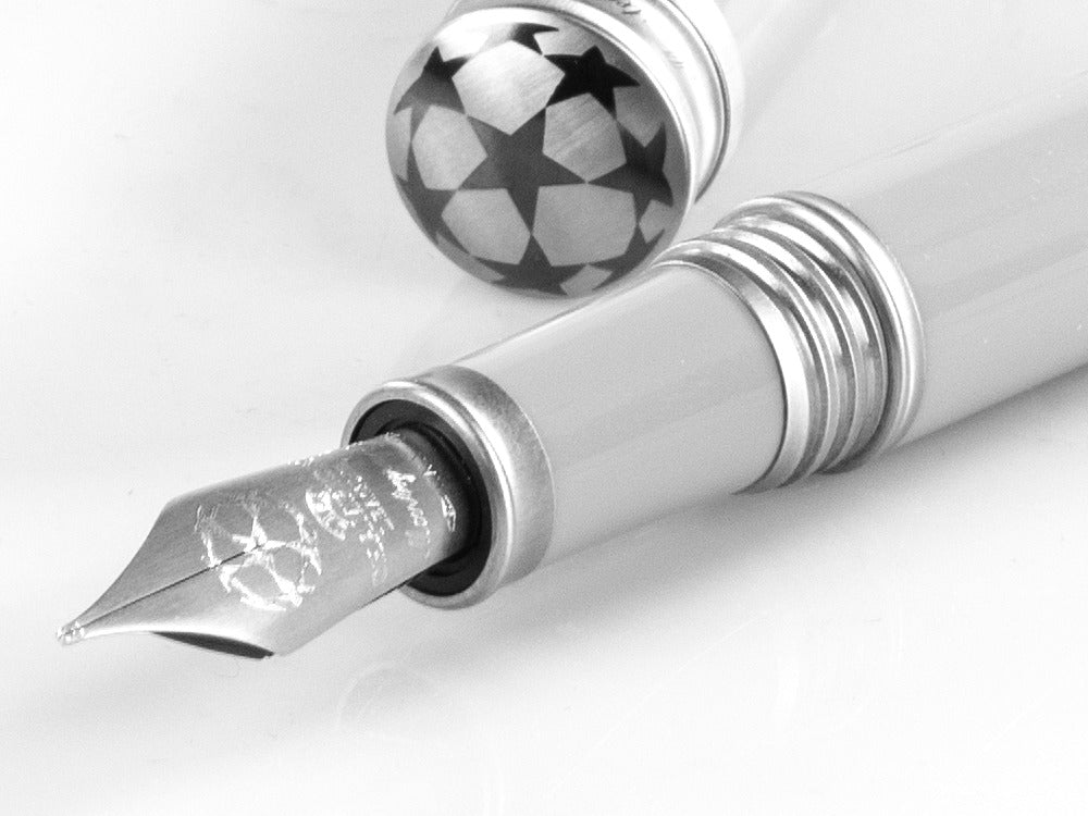Montegrappa UEFA Champions League Füllfederhalter, Graues Edelharz