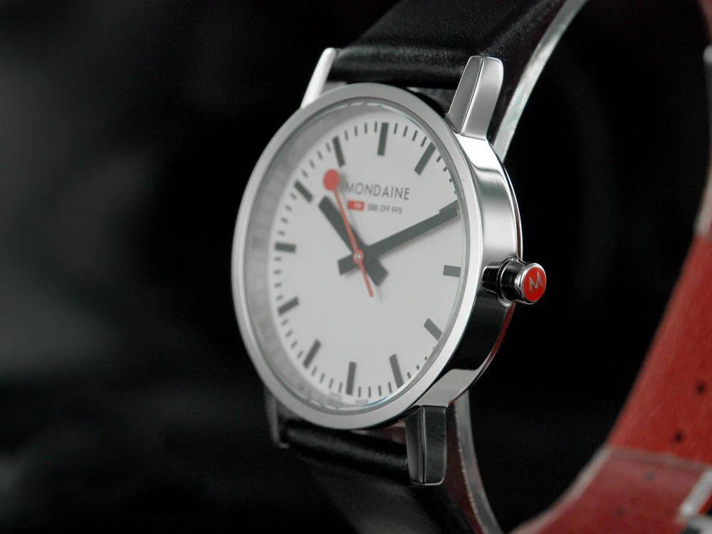 Mondaine SBB Classic Quartz Uhr, polierter Edelstahl, Mineral Glas, 30mm