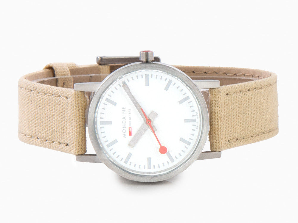 Mondaine Classic Quartz Uhr, Weiss, 30 mm, Leinenuhrband, A658.30323.17SBK