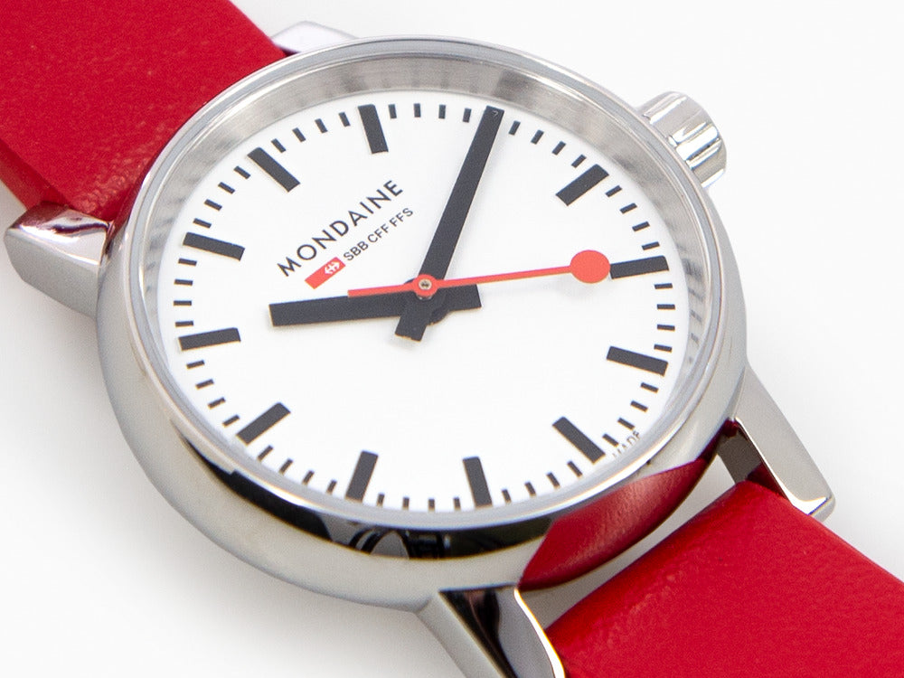 Mondaine SBB Evo2 Petite Quartz Uhr, Weiss, 26mm, Lederband, MSE.26110.LC