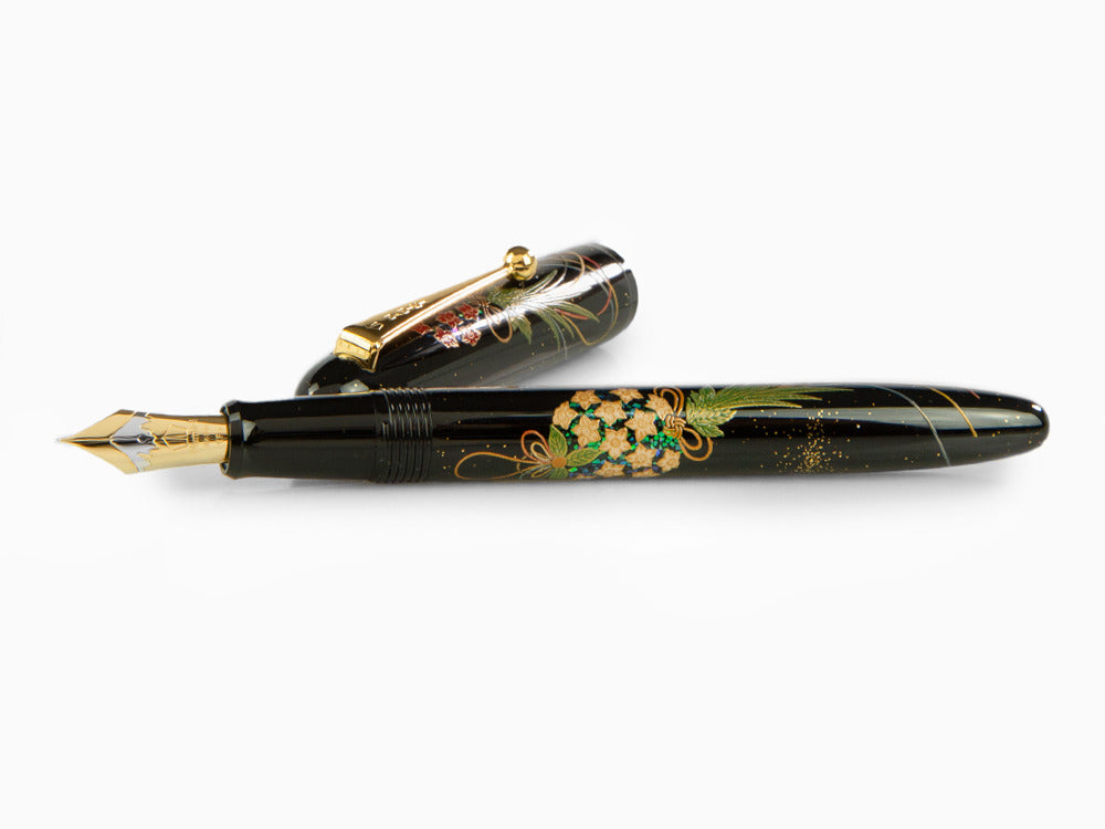 Namiki Yukari Kusu Dama Füllfederhalter, Maki-e, Vergoldete Beschläge