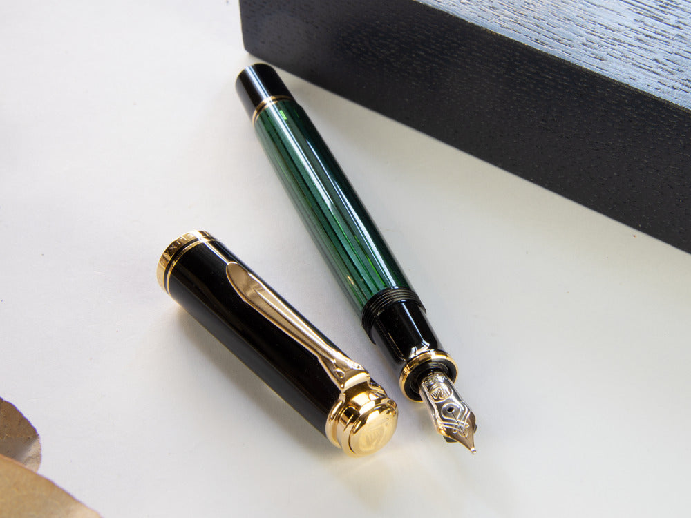 Pelikan Füllfederhalter Souverän M400 -Schwarz & Grün, 994863