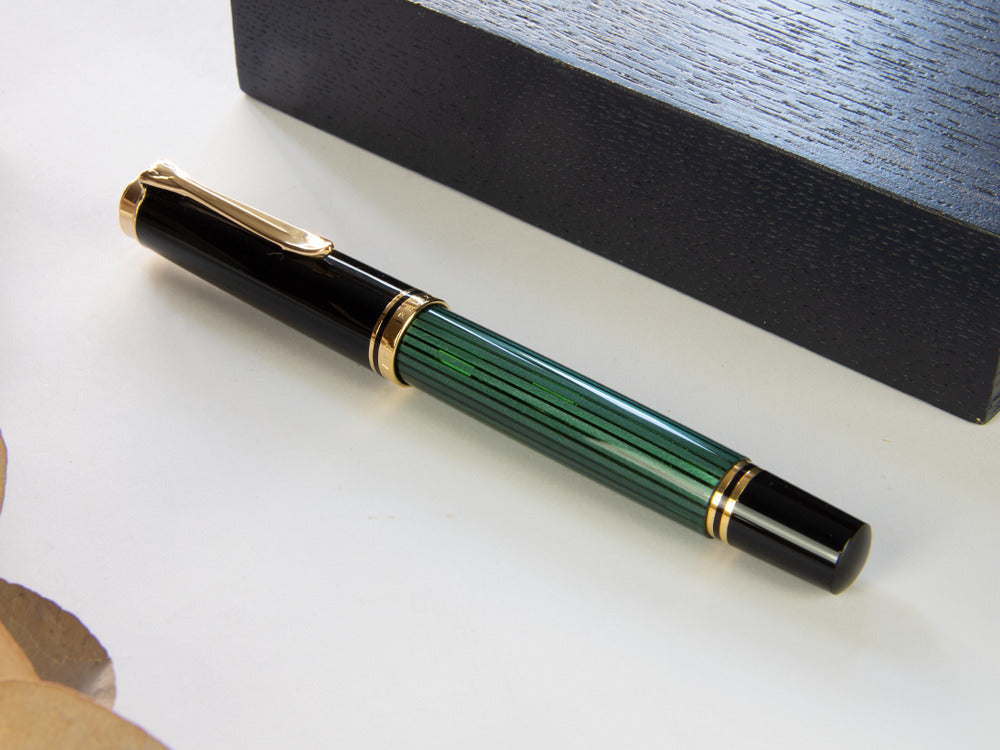 Pelikan Füllfederhalter Souverän M400 -Schwarz & Grün, 994863