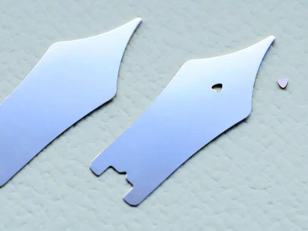 Platinum Century 3776 Shape of Heart Ivoire Füllfederhalter, PNB-35000-2