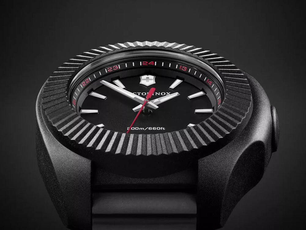 Victorinox I.N.O.X. Ladies Quartz Uhr, Edelstahl, Schwarz, 37 mm, Kautschukband