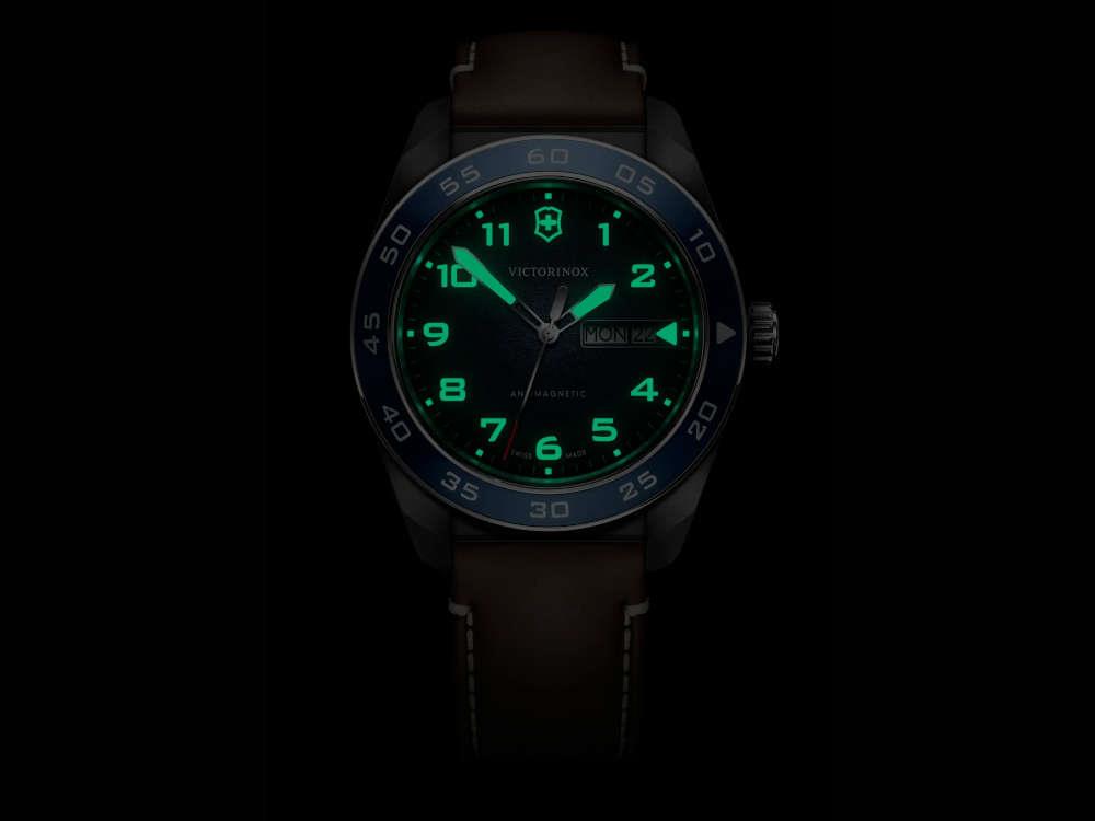 Victorinox Swiss Army Quartz Uhr, Edelstahl 316L , Blau, 42 mm, V242040