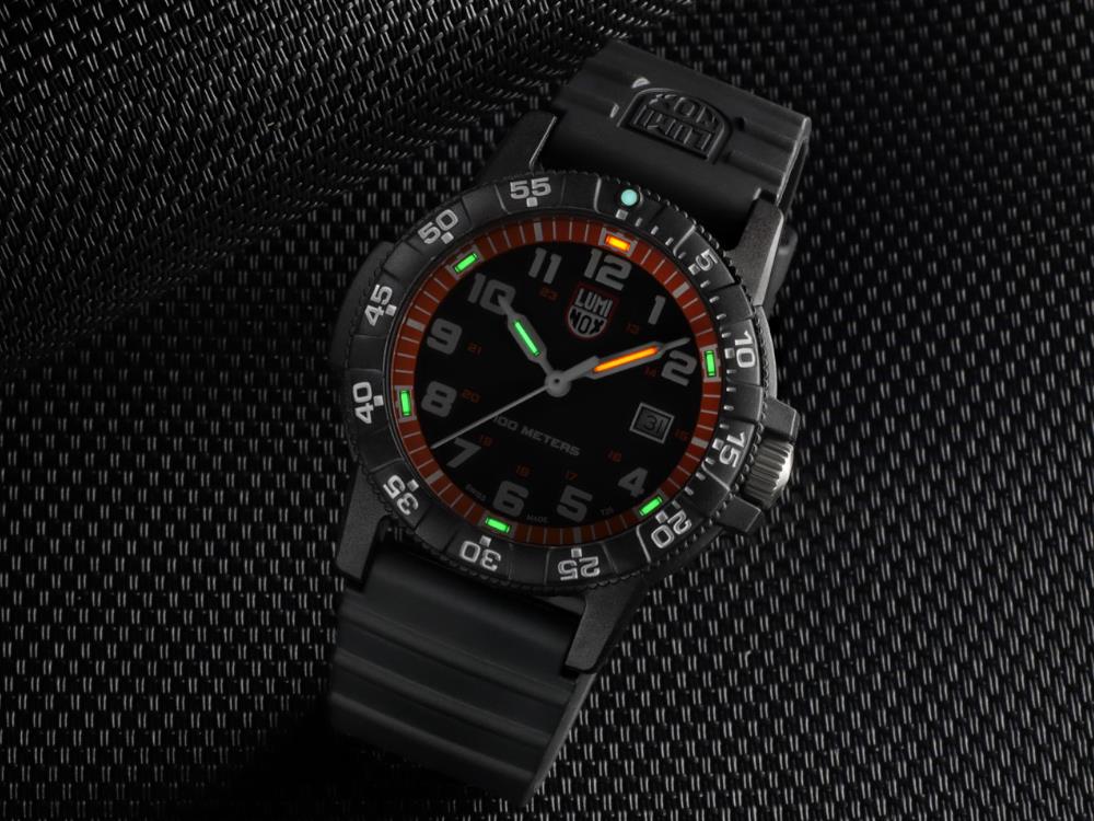 Luminox Sea Turtle Quartz Uhr, Orange, CARBONOX™, 44 mm, 10 atm, Tag, XS.0329.1