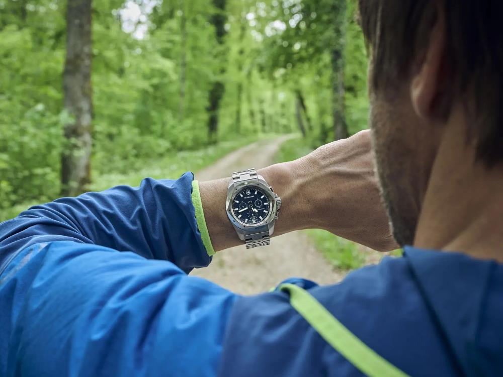 Victorinox I.N.O.X. Chrono Quartz Uhr, Blau, 43 mm, V241985