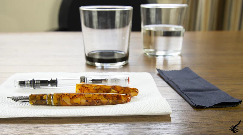 Helfen Sie mir, meinen Füllfederhalter zu reinigen