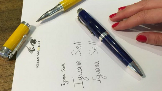 Der Hauptunterschied zwischen einem Kugelschreiber und einem Roller