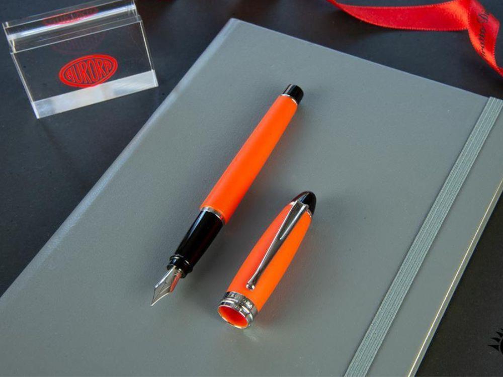 Füllfederhalter Aurora Ipsilon Satin - Oranges Edelharz und Chrom - B10O