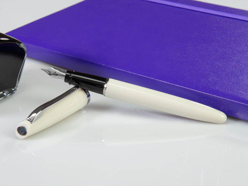 Aurora Style Füllfederhalter, Edelharz, E12CW