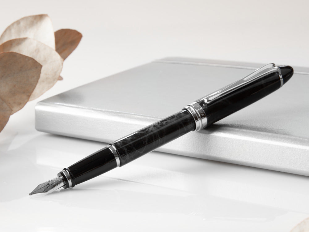 Aurora Ipsilon Füllfederhalter, Edelharz, Verchromte Akzente, b13CG