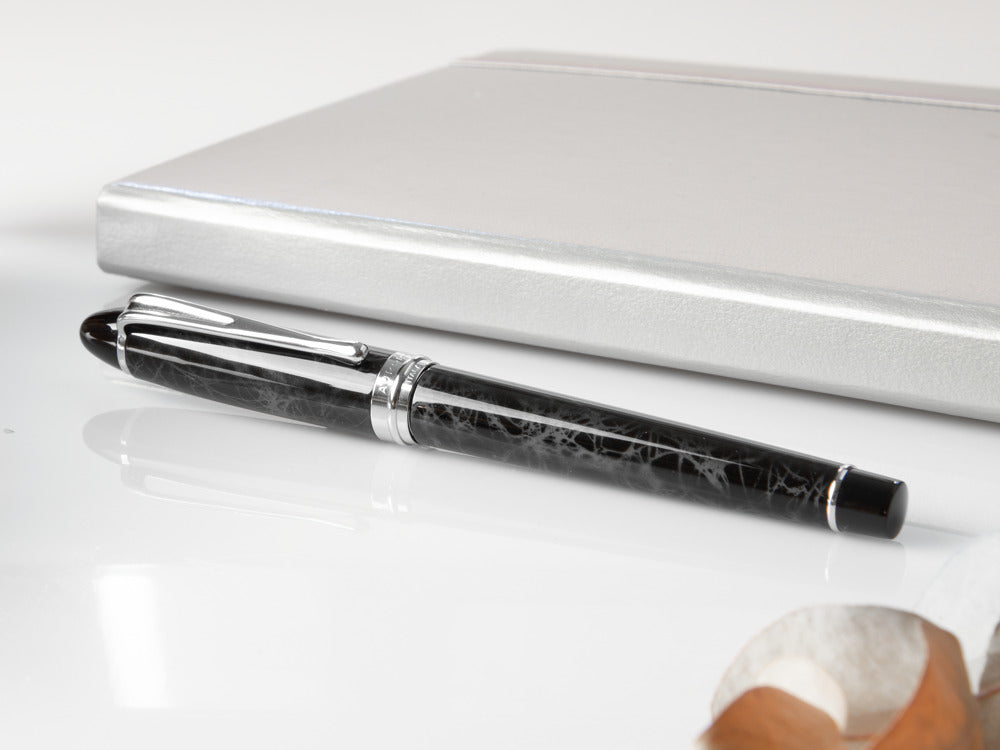 Aurora Ipsilon Füllfederhalter, Edelharz, Verchromte Akzente, b13CG