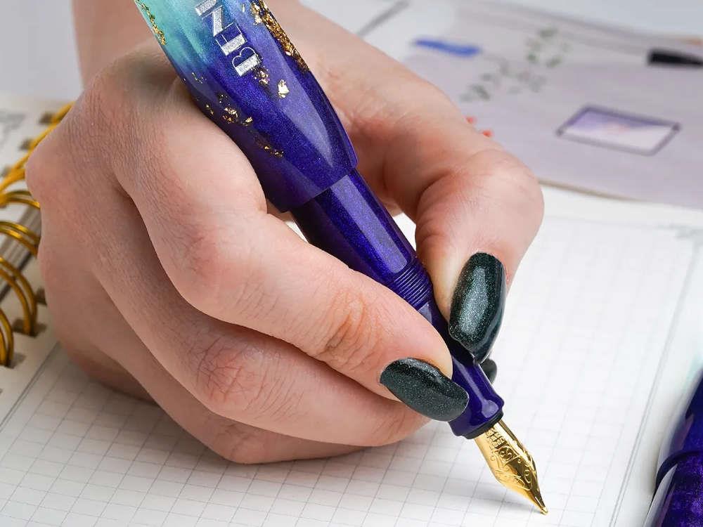 Benu Pixie Twilight Lagoon Füllfederhalter, Blau, 24.2.33.6.0