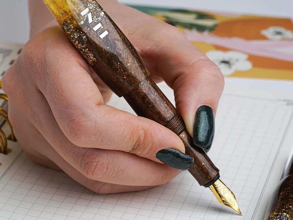 Benu Pixie Honey Bronze Füllfederhalter, Braun, 24.2.34.6.0