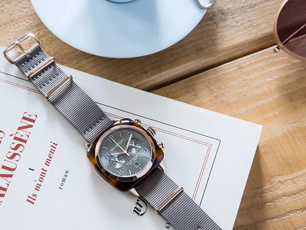 Briston Clubmaster Classic Quartz Uhr, Grau, 40 mm, 19140.PYA.T.30.NT