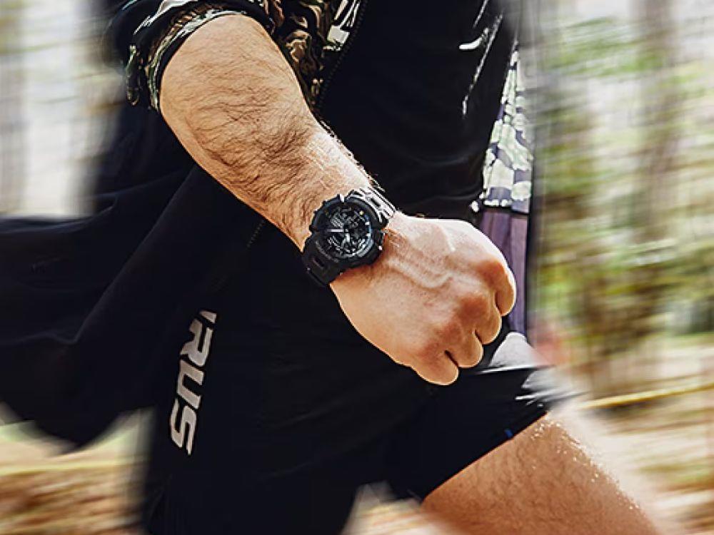 G-SHOCK Casio G-Squad Quartz Uhr, Harz, Schwarz, GBA-900-1AER