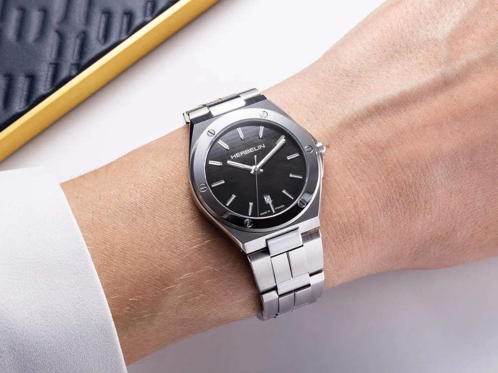 Herbelin Cap Camarat Quartz Uhr, Edelstahl 316L , Schwarz, 33 mm, 14545B49