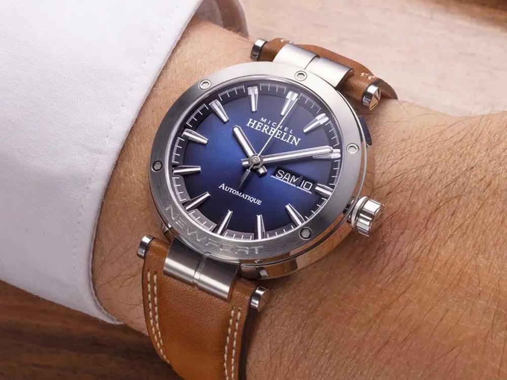 Herbelin Newport Automatik Uhr, Blau, 42 mm, Tag, 1768A15GD
