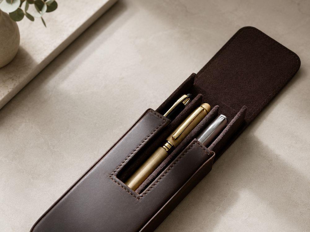 Iguana Stifteetui Braun für 3 Schreibaufgaben, PEN-CASE-BROWN-3