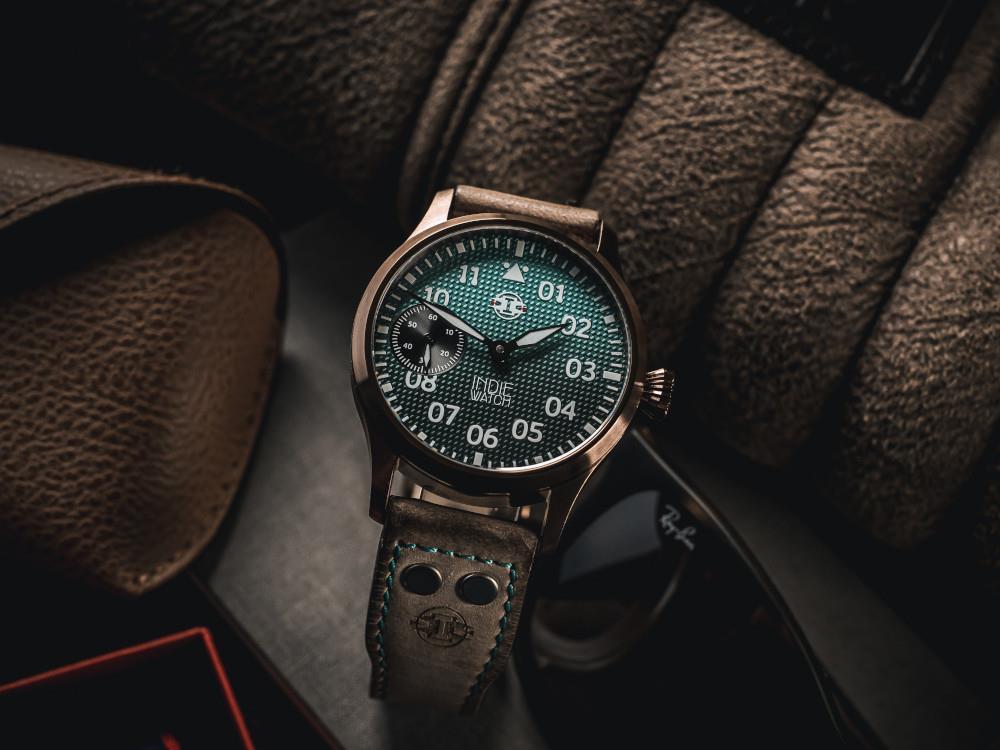 Indie Watch Swell Automatik Uhr, PVD Bronze, Hellblau, 42 mm, 257HB