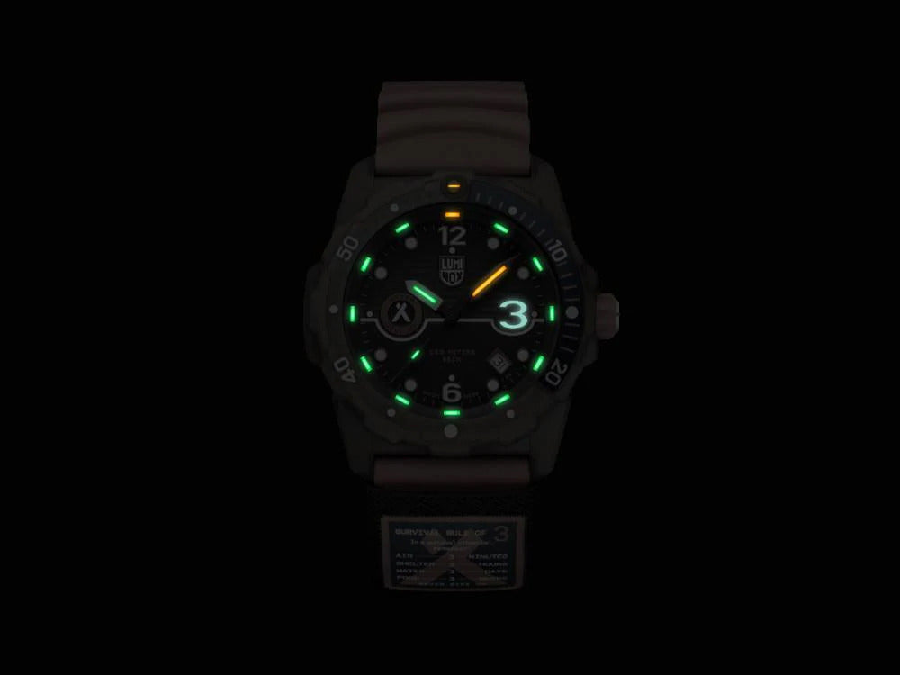 Luminox Bear Grylls Survival 3720 Series Quartz Uhr, Grau, 42 mm, LX.3729.ECO
