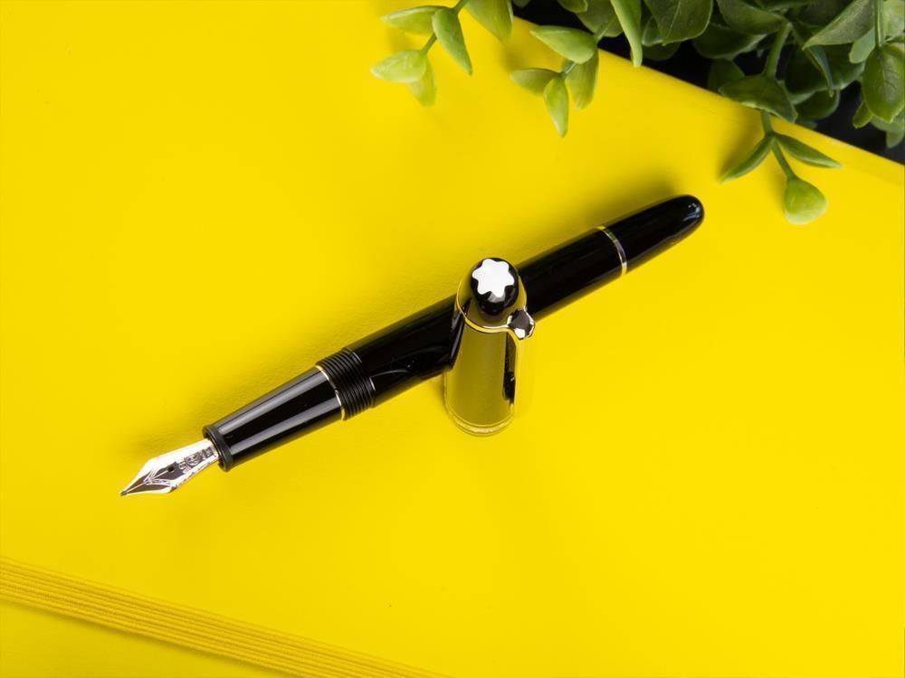 Montblanc Meisterstück Classique Füllfeder, Platinierte Beschläge 132468