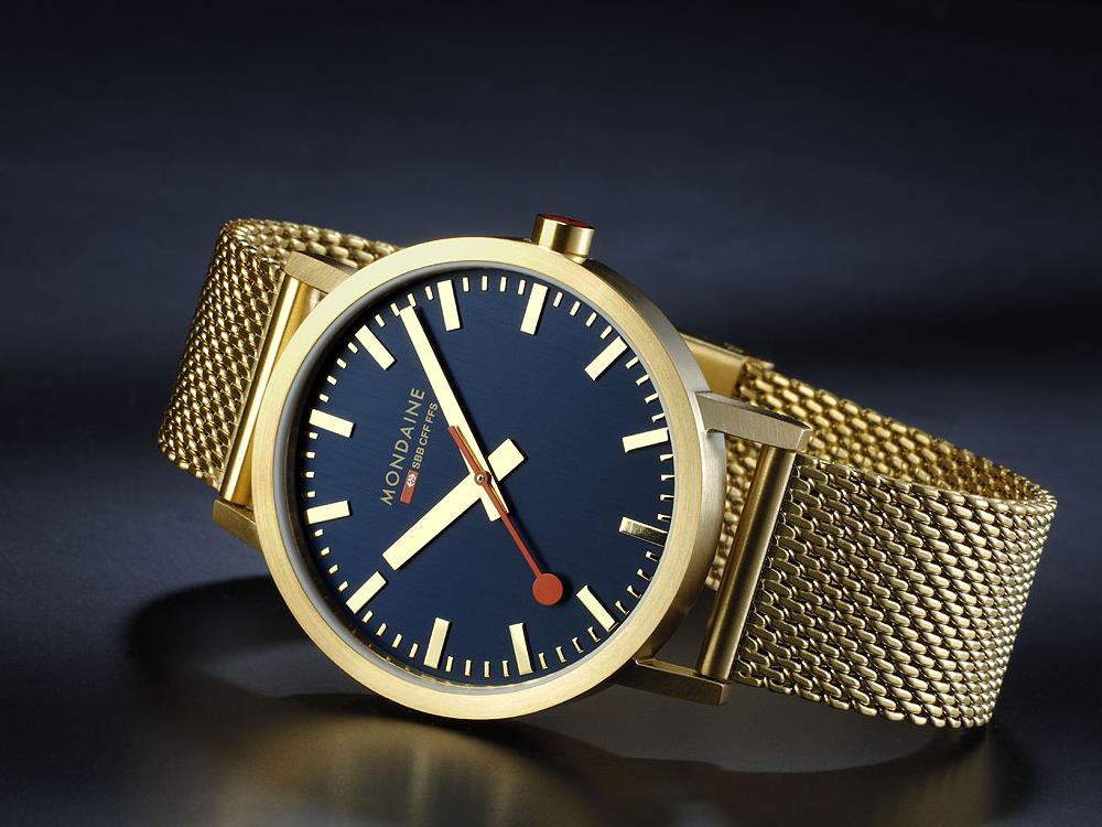 Mondaine Classic Quartz Uhr, Blau, 40 mm, A660.30360.40SBM