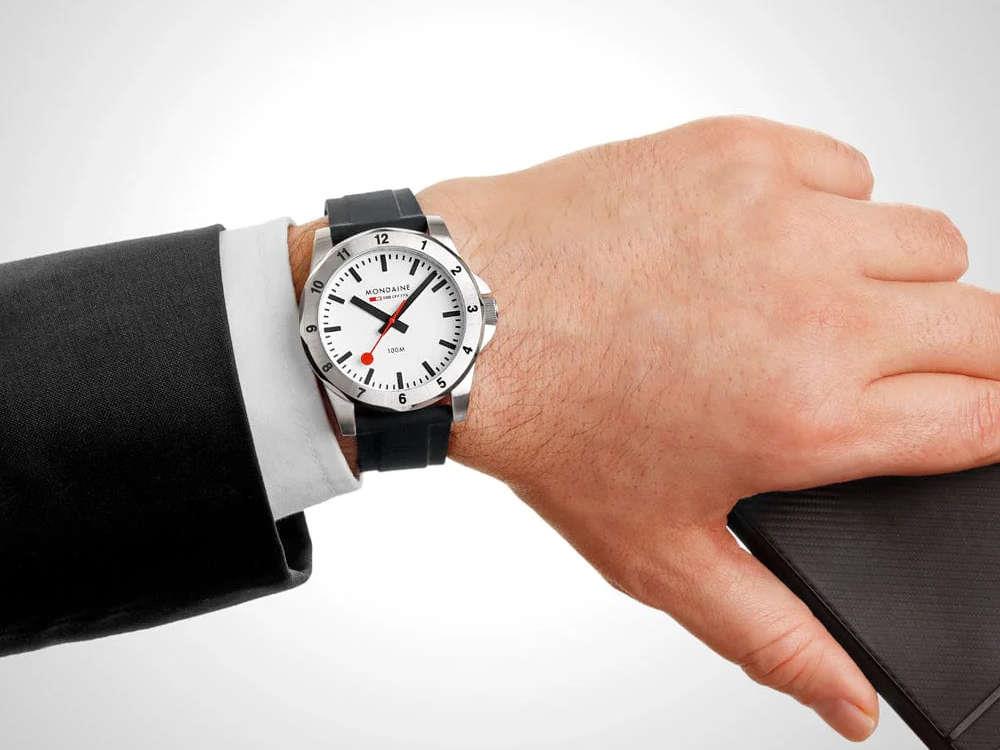 Mondaine Numeri Quartz Uhr, Weiss, 42 mm, MSN.4211B.RB