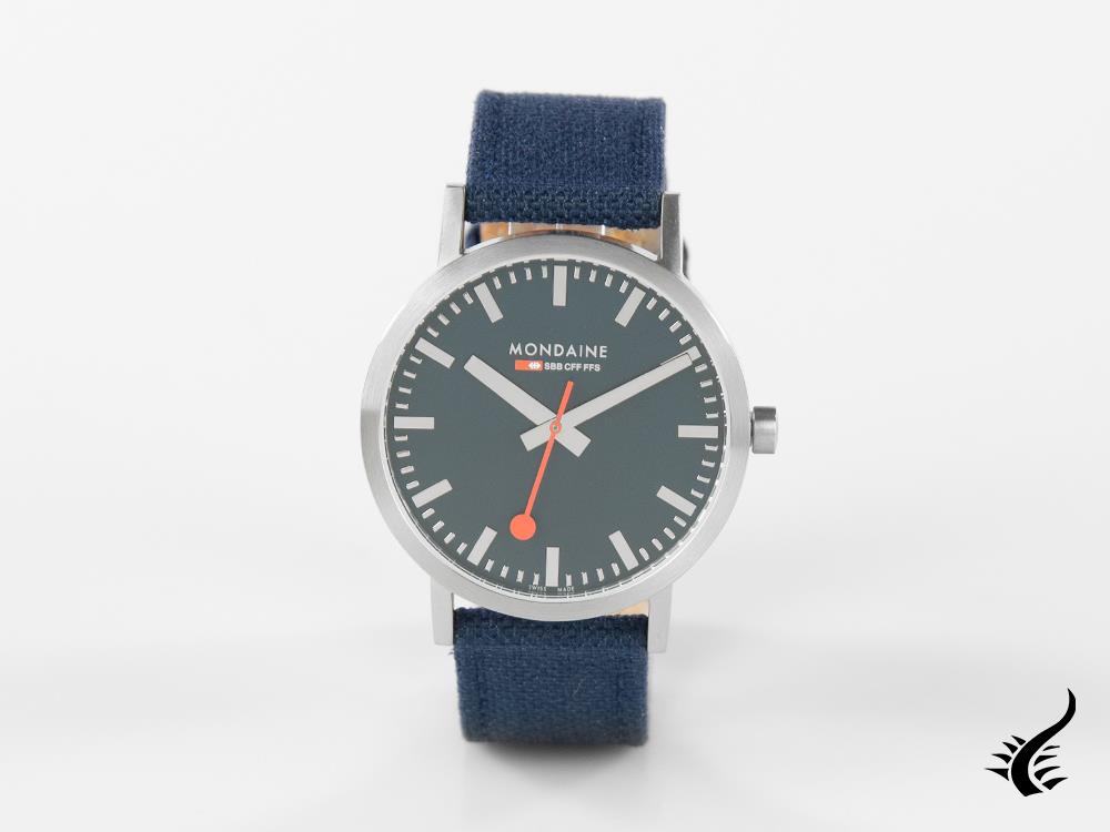 Mondaine SBB Classic Quartz Uhr, Blau, 40 mm, Leinenuhrband, A660.30360.40SBD