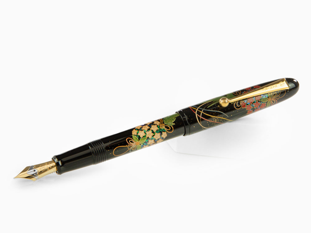 Namiki Yukari Kusu Dama Füllfederhalter, Maki-e, Vergoldete Beschläge