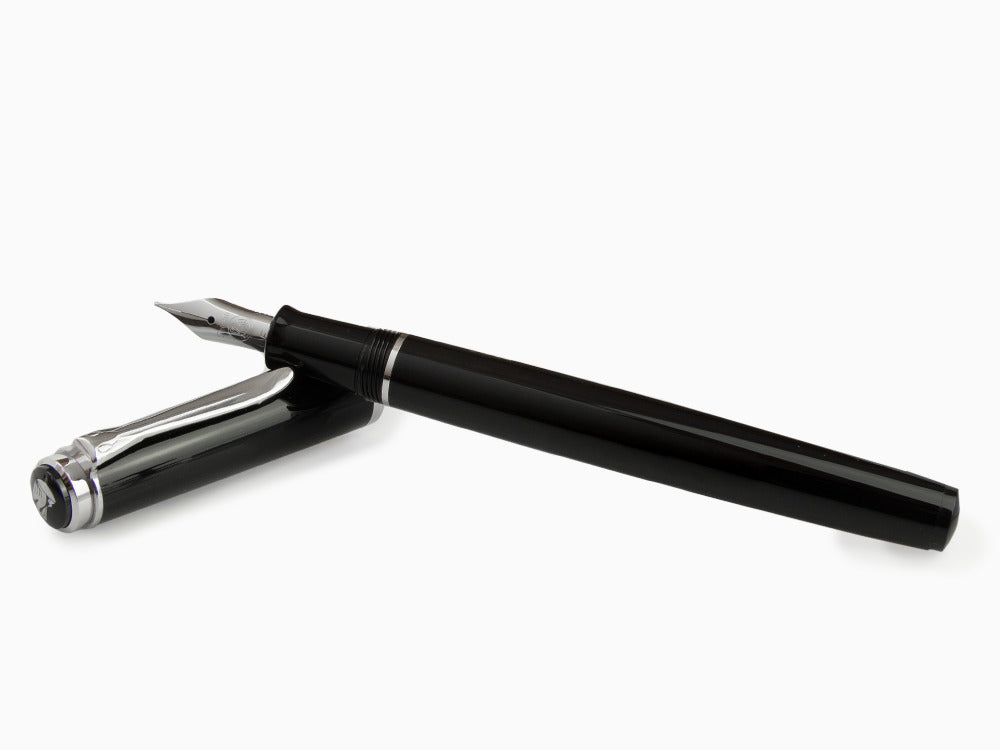 Pelikan Classic P205 Füller, Schwarz, Verchromten Akzenten, 930859