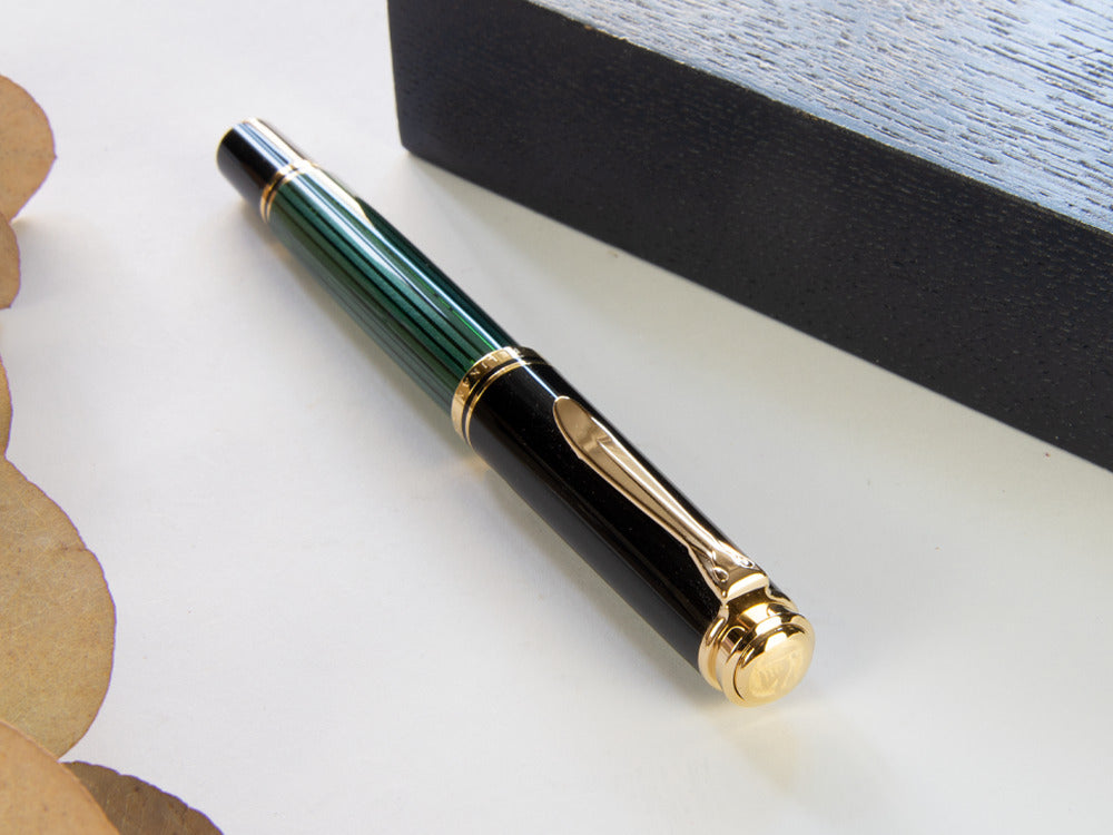 Pelikan Füllfederhalter Souverän M400 -Schwarz & Grün, 994863