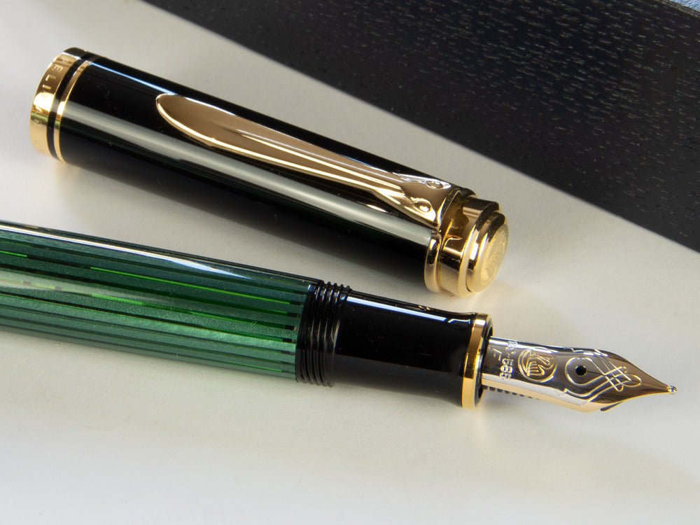 Pelikan Füllfederhalter Souverän M400 -Schwarz & Grün, 994863
