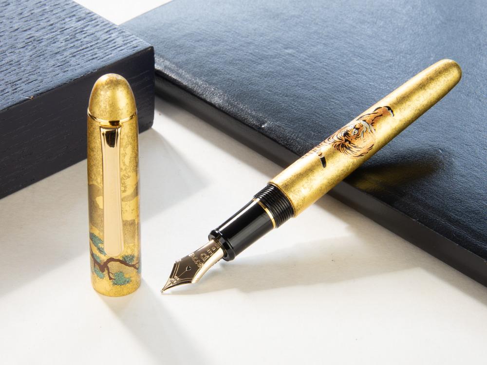 Platinum 3776 Century Füllfederhalter Kanazawa-Haku – Matsu-Tora Design, 14K Goldfeder Broad