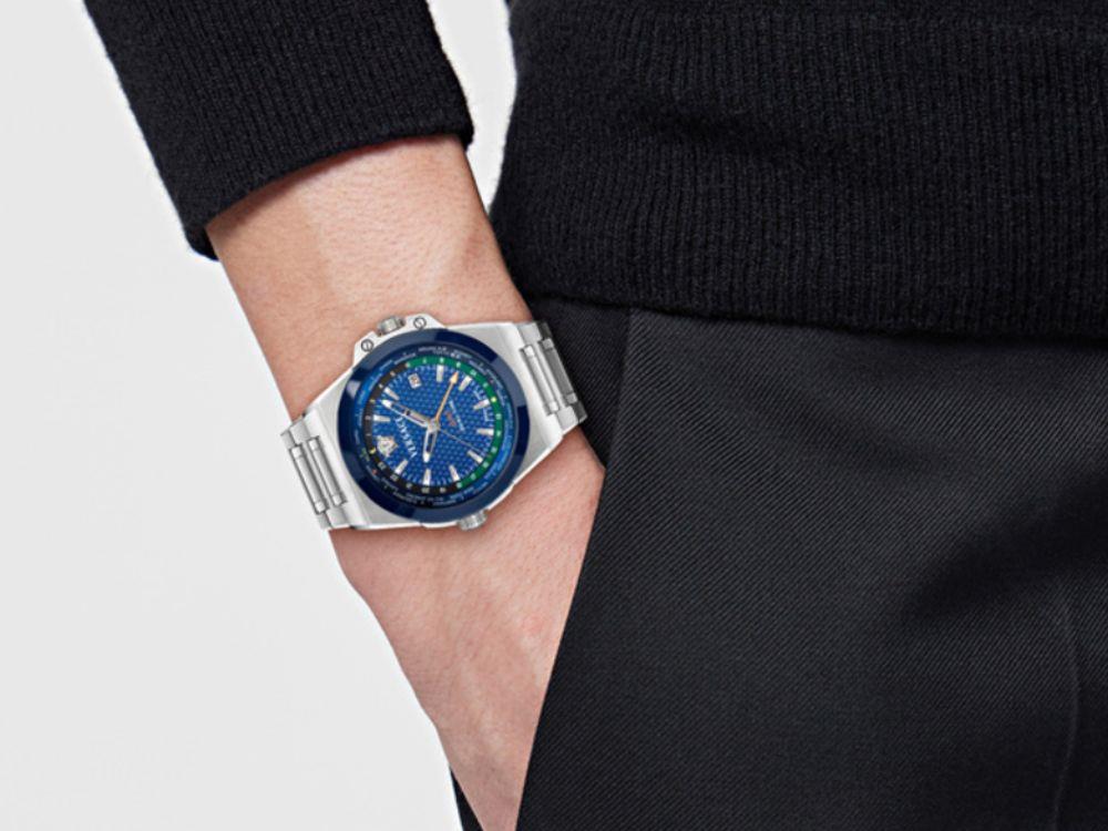 Versace Greca Reaction GMT Quartz Uhr, Blau, 41 mm, VE8Y00126