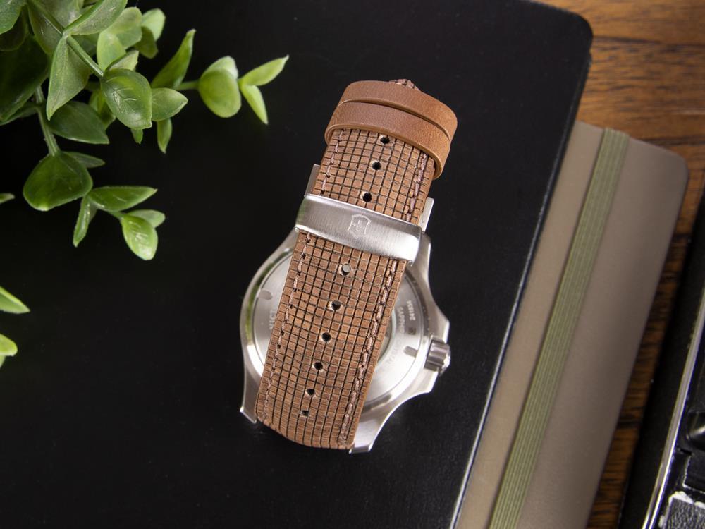 Victorinox I.N.O.X. Automatik Uhr, Edelstahl, Blau, 43 mm, 20 atm, V241834