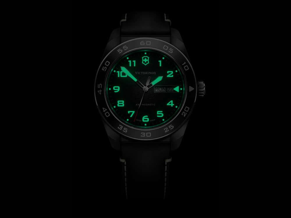 Victorinox Swiss Army Quartz Uhr, Edelstahl 316L , Schwarz, 42 mm, V242041