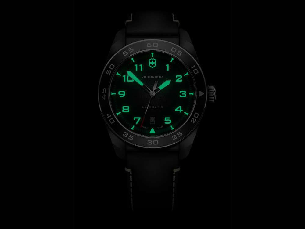 Victorinox Swiss Army Automatik Uhr, Schwarz, 42 mm, 10 atm, V242044