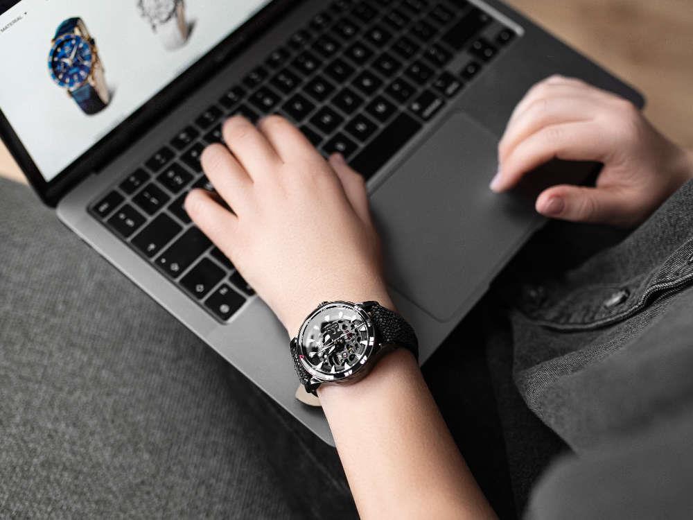 Vostok Europe Undiné Rebel Automatik Uhr, Limitierte Edition, NH72-515D766-L-BK