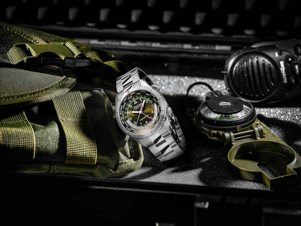 Alpina Startimer Pilot Quartz Worldtimer Quartz Uhr, 41 mm, Grün, AL-255GR4S26B